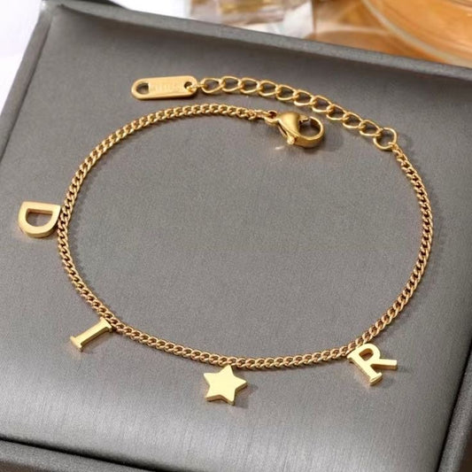 Di⭐️r bracelets- Gold